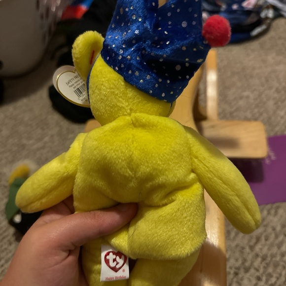 plush - Picture 2 of 4